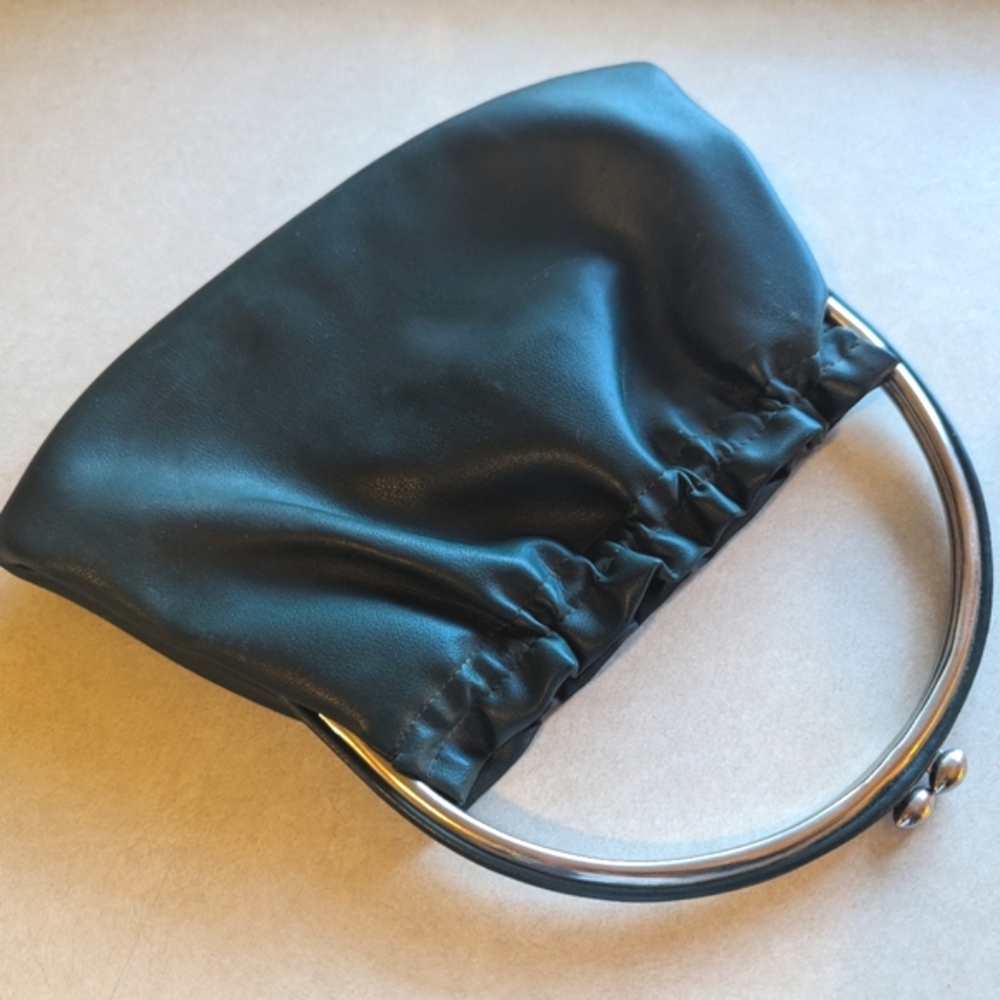 Vintage Leather Bag Ring Clasp